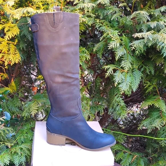 AMS Confidence Tall Boots - Like NEW