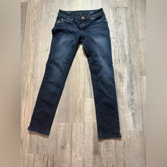 Angel Mid-Rise Skinny Ankle Jeans, Size 25 - Dark Wash denim