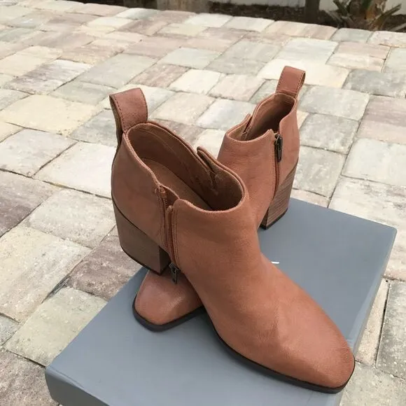 Ankle Boots - Booties