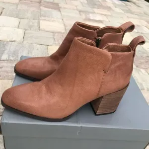 Ankle Boots - Booties
