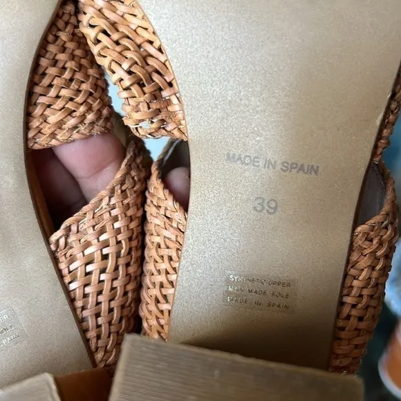 Anthropologie Tan Sandals 39