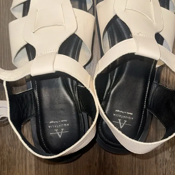 AQUATALIA Ginata Leather Fisherman Sandals In White ladies size 10.5
