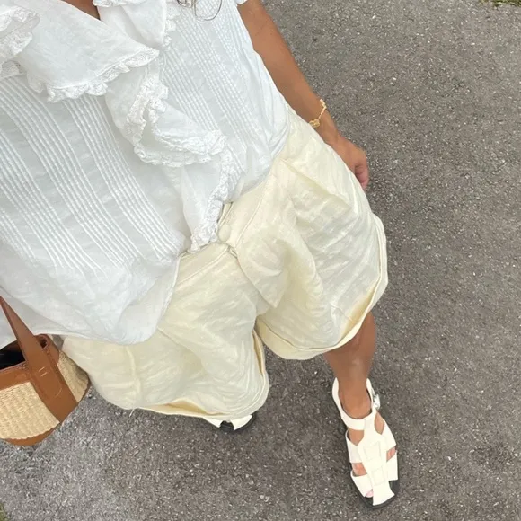 AQUATALIA Ginata Leather Fisherman Sandals In White ladies size 10.5