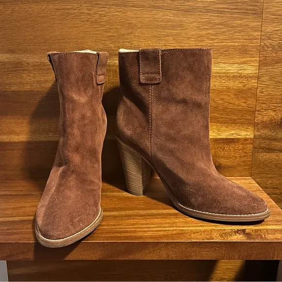 Aquatalia Terracotta Flo Weatherproof Suede Ankle Western Boots, Size 8