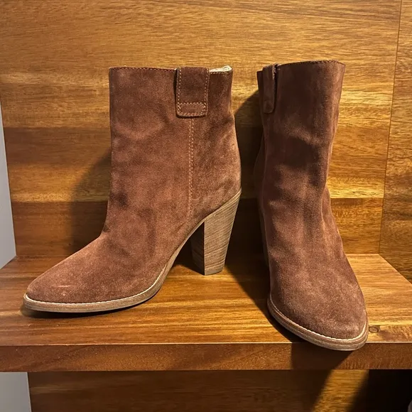 Aquatalia Terracotta Flo Weatherproof Suede Ankle Western Boots, Size 8