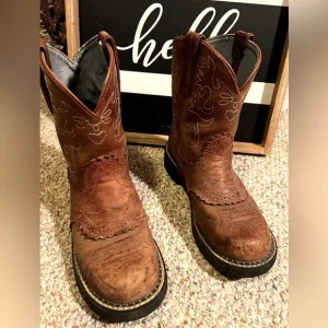 Ariat Babyfat Brown Leather Boots 8B worn to work fence small scratches buff out