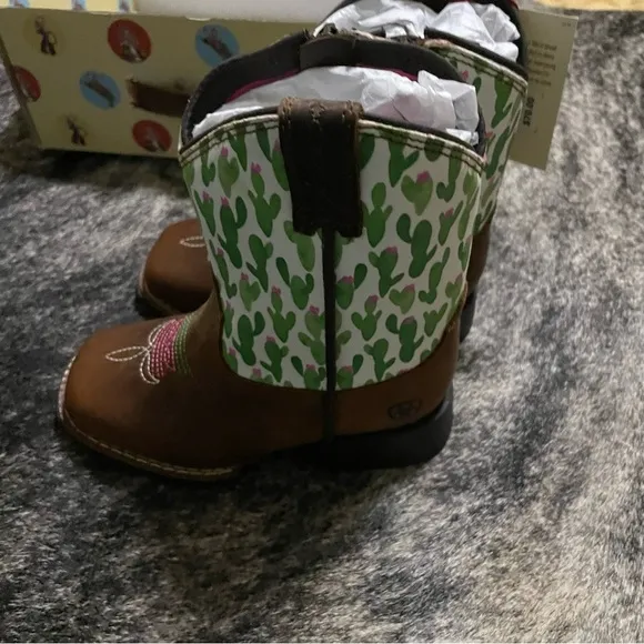 Ariat Boots Girls Toddler Size 4 Brown Leather Zip Cactus Cowboy Western NIB