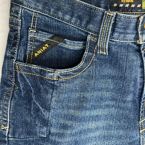 Ariat M5 Straight Leg Jeans Size 32x30