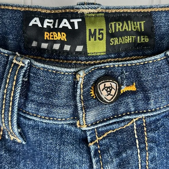 Ariat M5 Straight Leg Jeans Size 32x30
