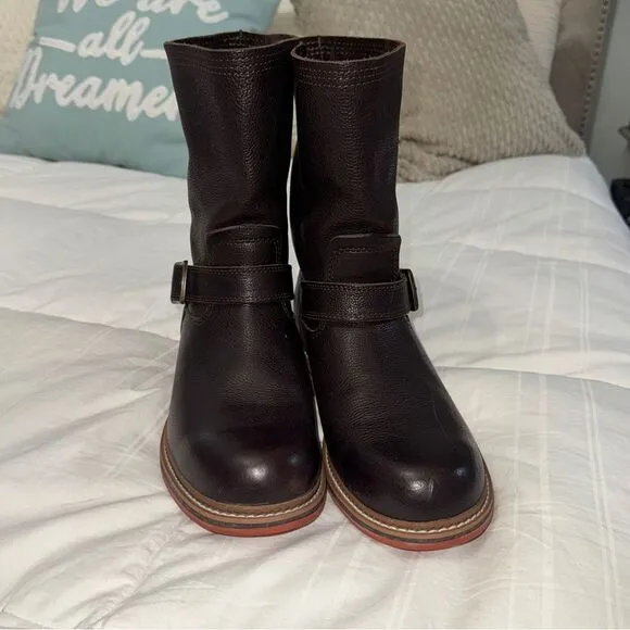 Ariat Stonewall full grain leather brown engineer style boots- EUC! Sz 9.5