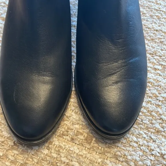 Artisan by Zigi Georgie Womens Solid Zip Up Ankle Boots size 9.5