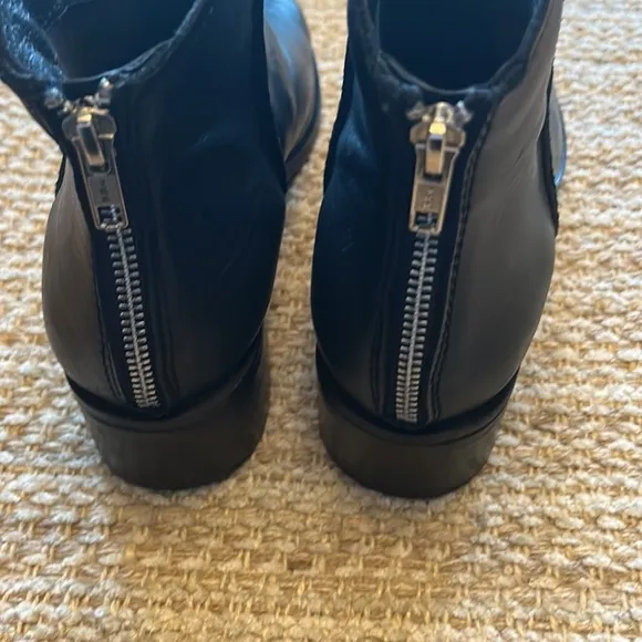 Artisan by Zigi Georgie Womens Solid Zip Up Ankle Boots size 9.5