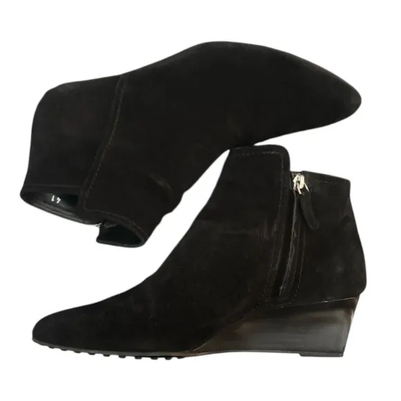Authentic Tod’s designer black suede leather ankle wedge boots sz 11 Euro 41
