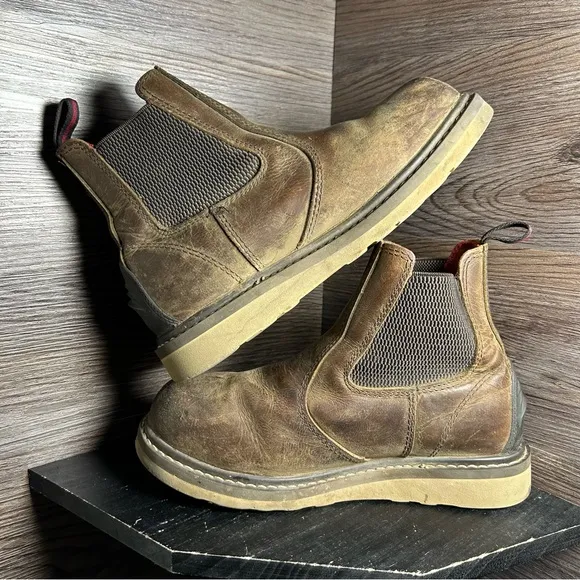 Avenger work boots brown