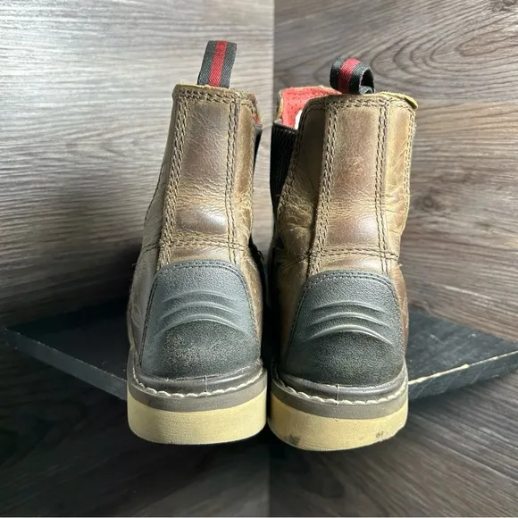 Avenger work boots brown
