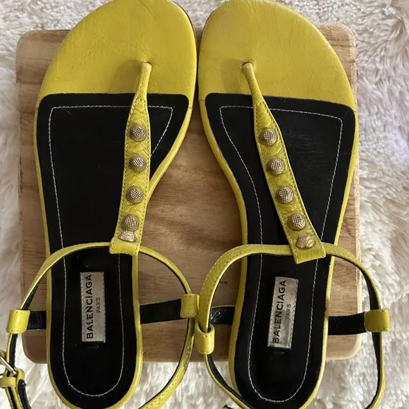 BALENCIAGA sandals size 38