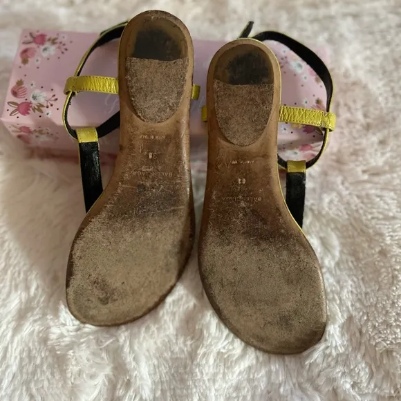 BALENCIAGA sandals size 38