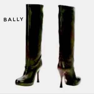 Bally Meraly Leather Tall Boots Wooden High Heels Red Lined Size 6.5 Italy Made