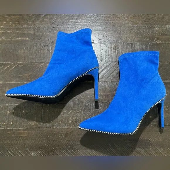 Bar lll Blue Suede Melanay Pointy Heeled Beaded Bootie Sz 8