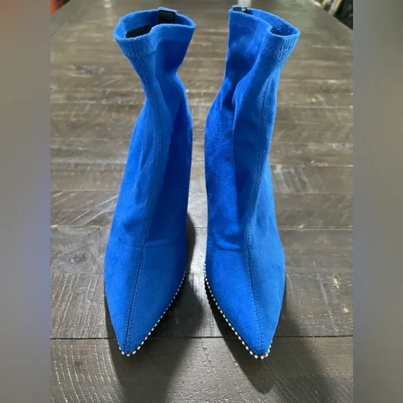 Bar lll Blue Suede Melanay Pointy Heeled Beaded Bootie Sz 8
