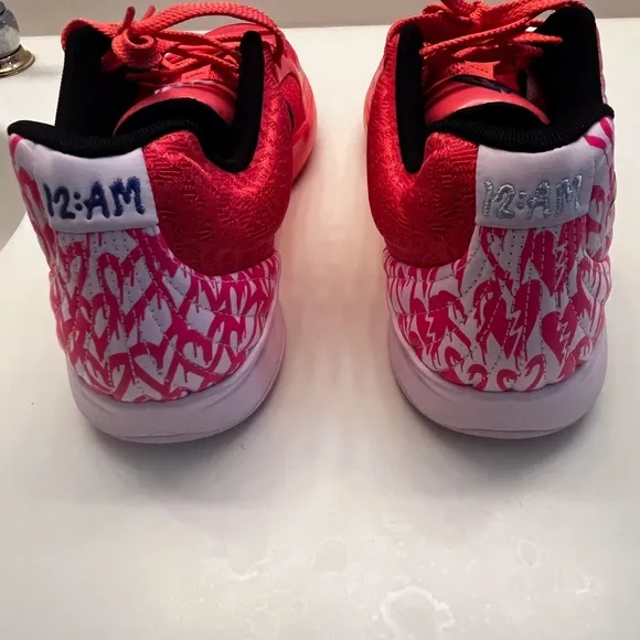 Basketball Sneakers for teenagers Nike Ja 2 Hot pink