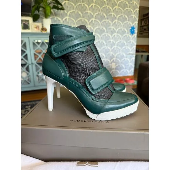 BCBGMAXAZRIA RUNWAY Powe Lug-Sole Green Platform Ankle Day Boots Sz. 9