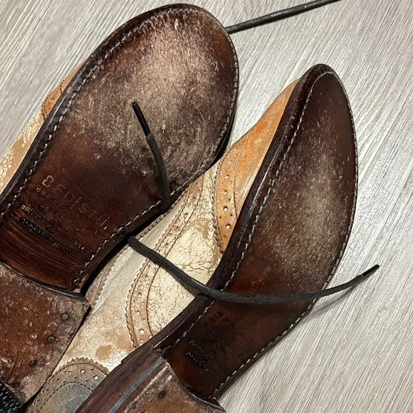 Bed Stu Lita women’s  Tan and Cream Oxford Shoes 7.5