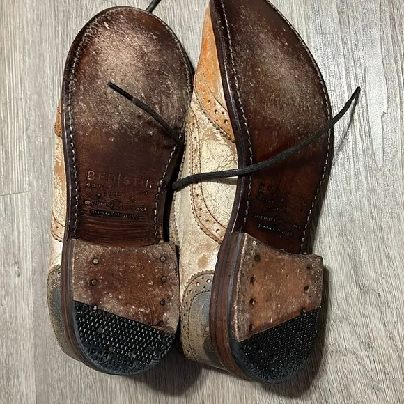 Bed Stu Lita women’s  Tan and Cream Oxford Shoes 7.5
