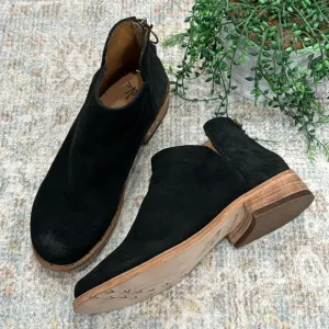 Beek ankle boots