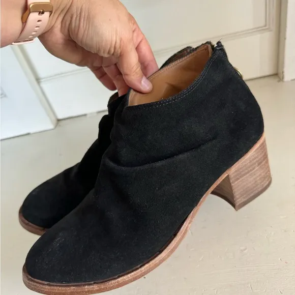 Beek black Eaglet ankle boots size 9.