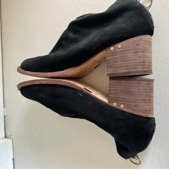 Beek black Eaglet ankle boots size 9.