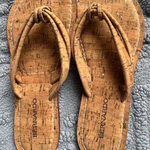 Bernardo Cork Sandals BRAND NEW