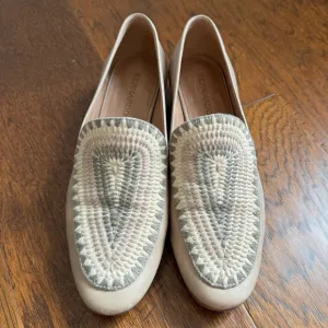 Bernardo Women's Tan and Cream Loafers