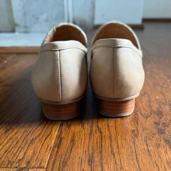Bernardo Women's Tan and Cream Loafers