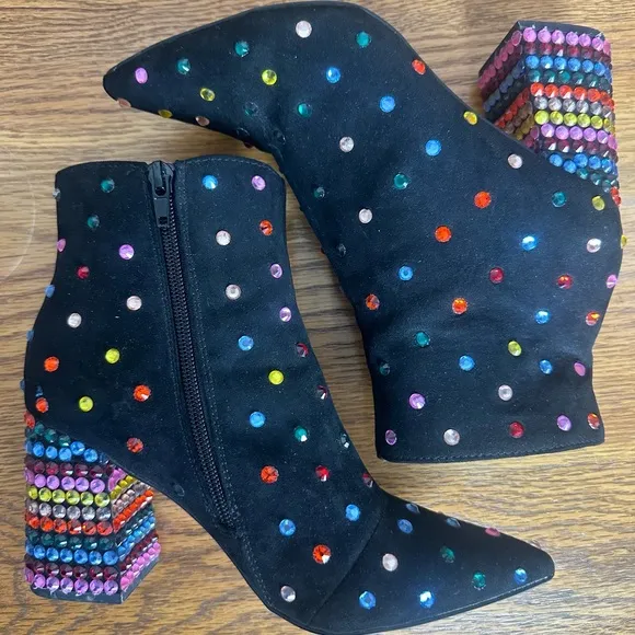 Betsey Johnson Kaydence Jeweled Ankle Boots Size 6 Chunky Block Heel Bling Fancy