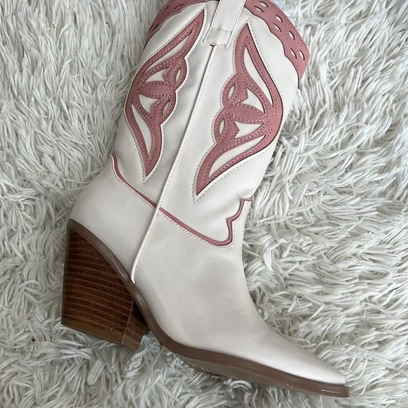 BILLINI CLAIRE IVORY-ROSE western boots 6 Nwob