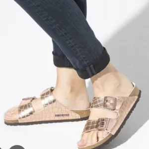 BIRKENSTOCK Arizona Gator Gleam Sandals Metallic Rose Gold NWT Sz-38/7