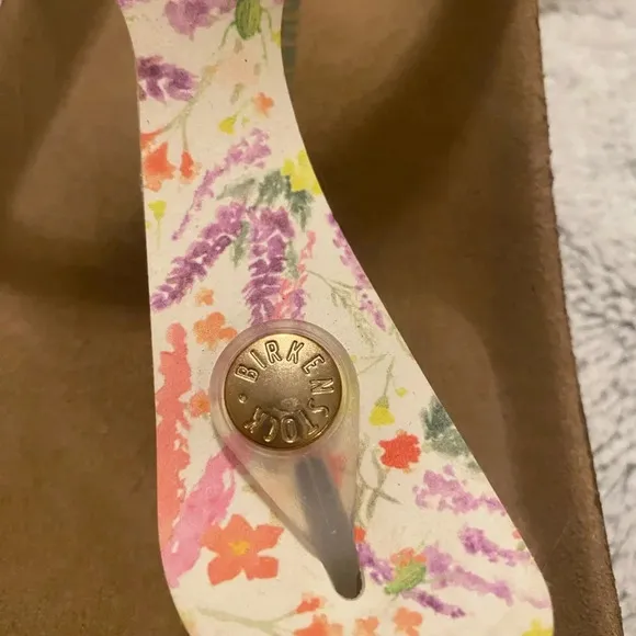 Birkenstock Gizeh vegan leather floral print sandals size 37.