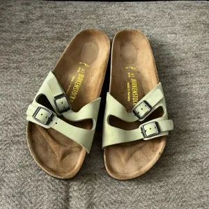 BIRKENSTOCK Ibiza Nubuck BambooPistachio Sandals size 41