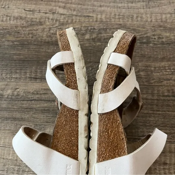 Birkenstock Mayari Birko-Flor Sandals Size W9/M7