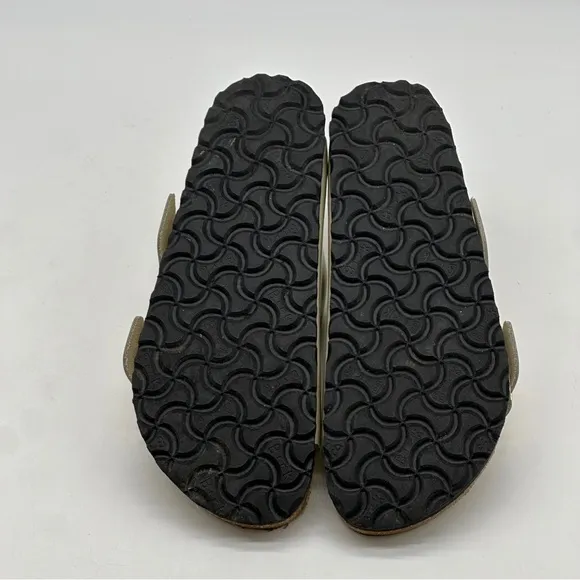 Birkenstock Sandals. Size 6