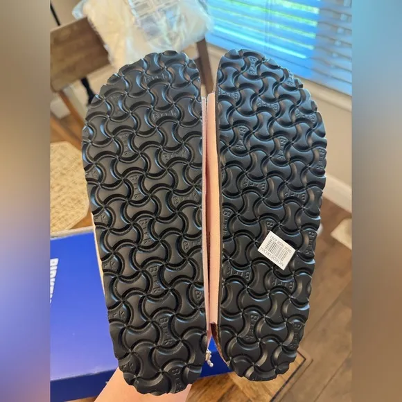 Birkenstock Shearling Arizona Sandals 💗
