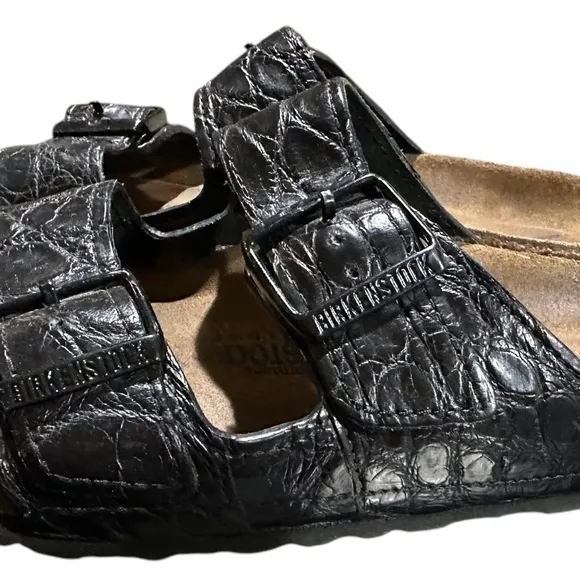 Birkenstock size 38 Arizona Big Buckle Black Gator SandalsB10