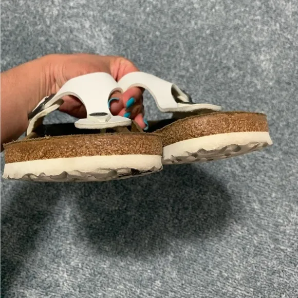 BIRKENSTOCK - White Gizeh Leather Sandals