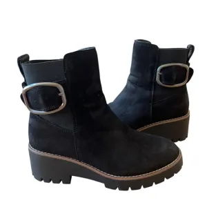 BLONDO DANIKA BLACK NUBUCK BOOTS 7M WATERPROOF ANKLE ZIP LUG SOLE EDGY CASUAL