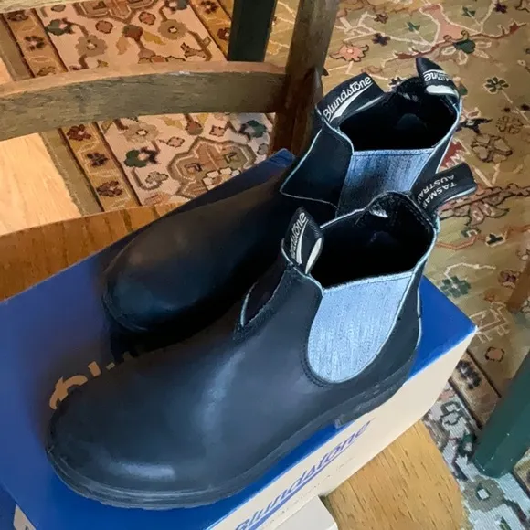 Blundstone 1914 Chelsea Black / Grey Wash Boots. Size 4.5AU / EU 36