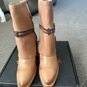 BNIB Freebird JYLINA