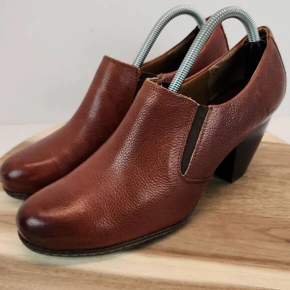 B.O.C. Born Concept Brown Pebble Leather Ankle Comfort Booties Wmns 9.5
