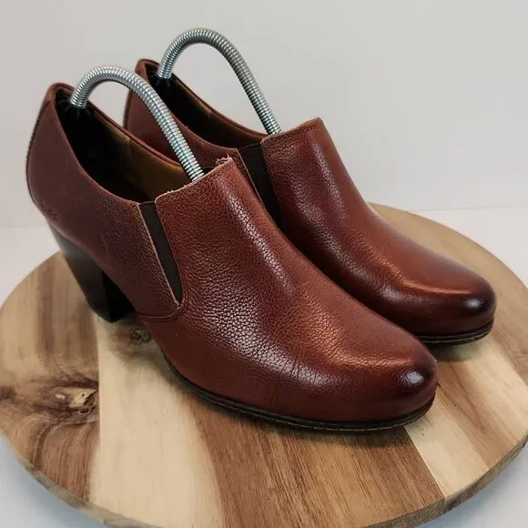 B.O.C. Born Concept Brown Pebble Leather Ankle Comfort Booties Wmns 9.5