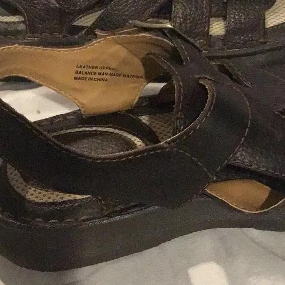 BOC leather sandals
